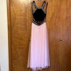 Blondie prom dress from Windsor, size 5, black crop top, pink skirt